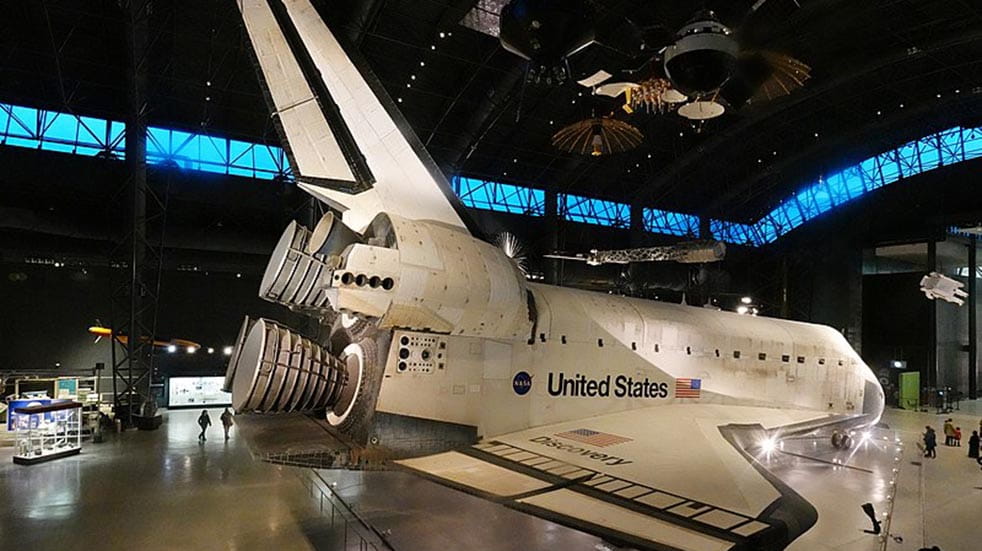 25 amazing free adventures to have online; space shuttle